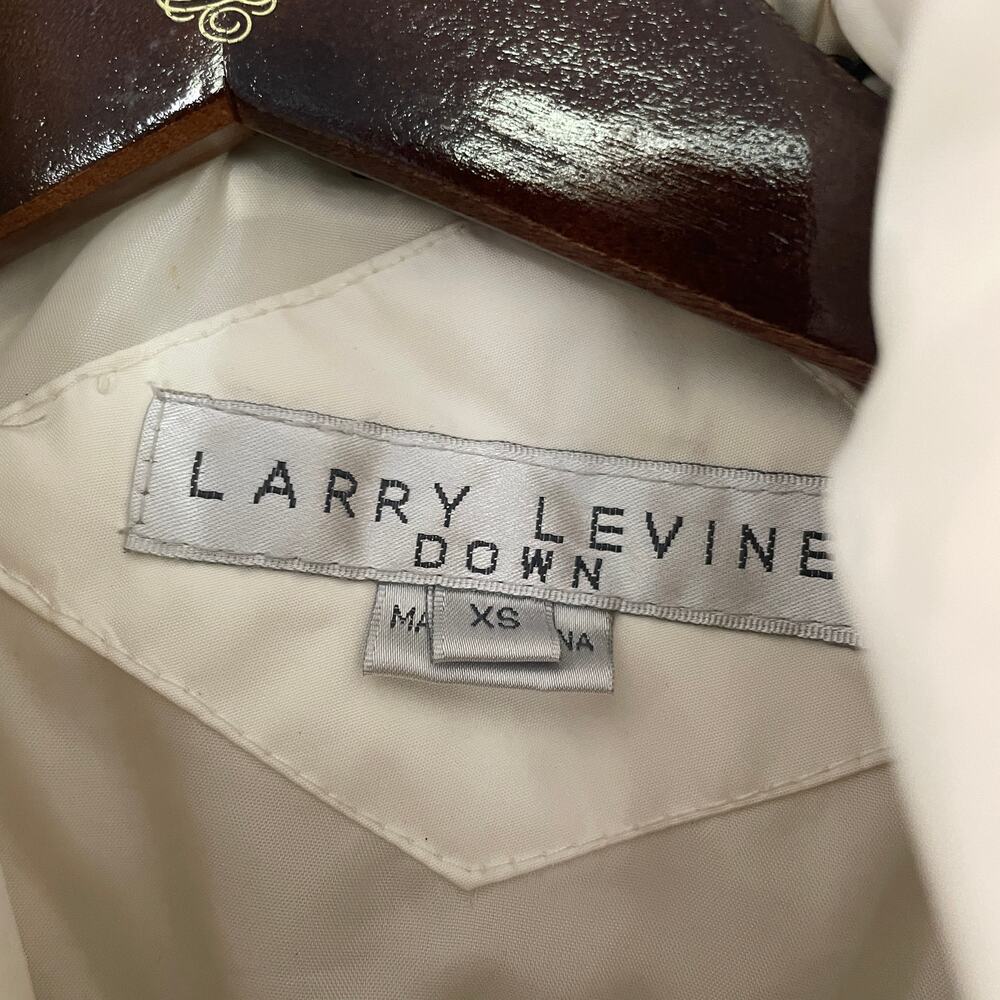 Larry Levine Down White puffer Jacket. Size XS High Collar - Picture 6 of 11